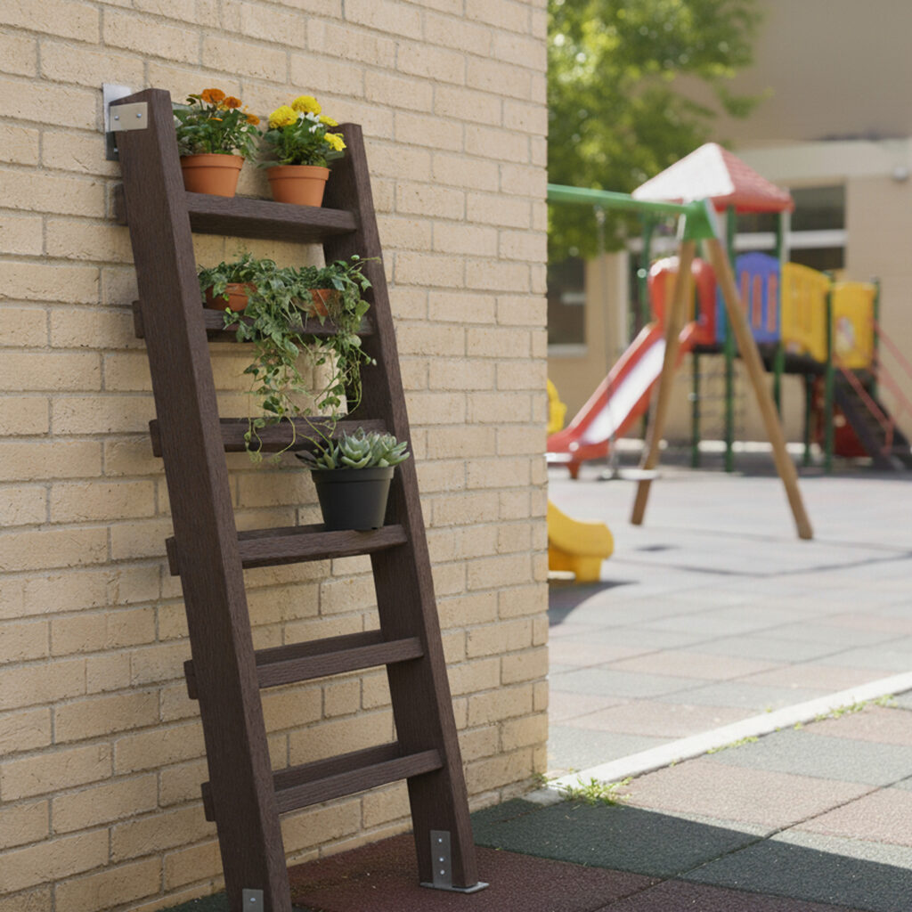 Patio escolar diseñado como parte del proyecto educativo del centro