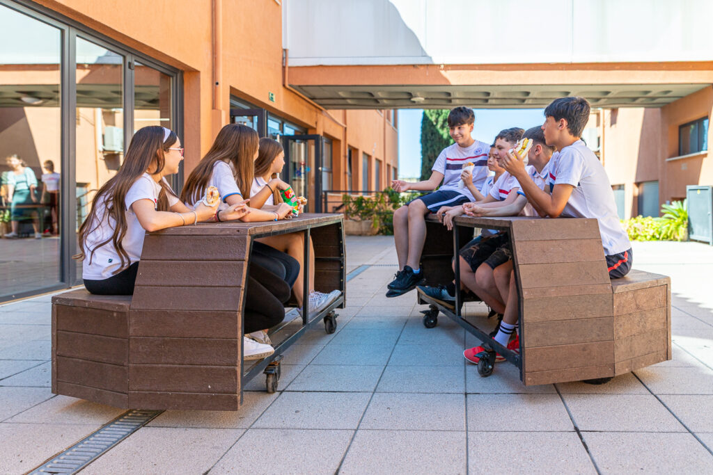 Patio escolar educativo como espacio de aprendizaje y convivencia